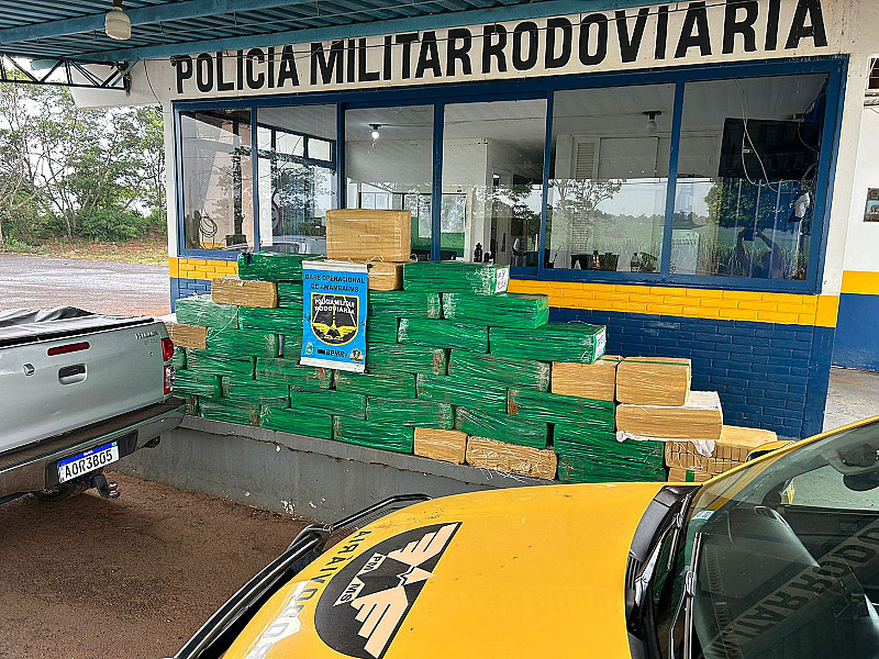 Polícia apreende 1 5 tonelada de maconha em caminhonete roubada