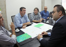 Alan Guedes durante encontro com Reinaldo; Foto: Chico Ribeiro/Portal MS