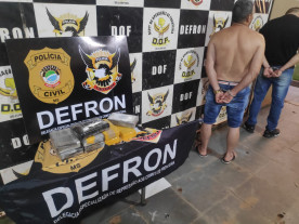 Defron apreende mais de 7 quilos de drogas e dois homens são presos