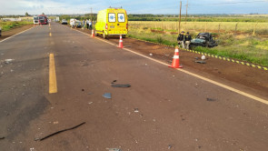 Motorista invade pista contrária e morre após colisão com carreta em Dourados