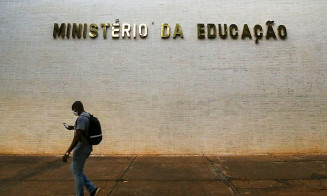 Interessados nos programas podem inserir dados cadastrais; Foto: Agência Brasil