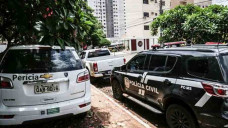 Equipes policiais estiveram no prédio; Foto: Henrique Arakaki/Midiamax