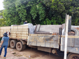 PF apreende mais de 2 toneladas de maconha em bancos de cimento