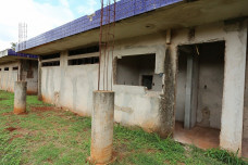 Obras inacabadas no Ceim do Jardim Vitória; Foto: Aparecido Frota