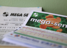 Dezenas sorteadas foram 21, 38, 50, 53, 56, 59; Foto: Agência Brasil
