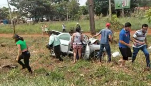 Carro com placas de Dourados se envolve em acidente e deixa 3 mortos no PY