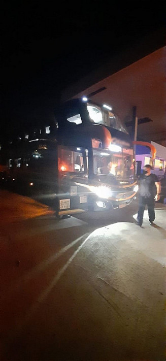 Ônibus foi apreendido pela Polícia Federal e os bolivianos encaminhados ao país de origem