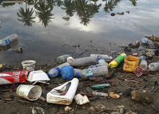 22 milhões de toneladas de plástico poluem o meio ambiente a cada ano