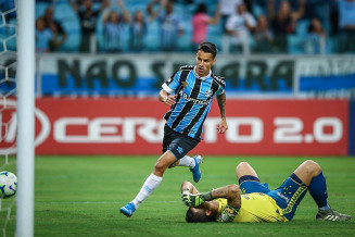 Ferreira balançou a rede pela primeira vez no profissional (LUCAS UEBEL/GREMIO FBPA)