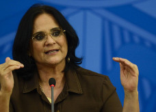Ministra Damares Alves fez pronunciamento no Dia da Mulher; Foto: Agência Brasil