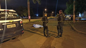 Ciclista morre após bater na lateral de veículo em Dourados