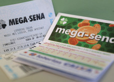 Aposta simples, com seis dezenas marcadas, custa R$ 4,50; Foto: Agência Brasil