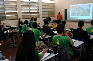 Cerca de 80% dos 10 mil professores convocados serão contemplados nessa primeira leva de pagamentos; Foto: Bruno Rezende