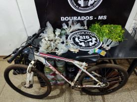 Assaltante invade mercado, rende empresário, leva dinheiro e cheiro verde e acaba preso pelo SIG