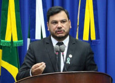 Vereador Marcelo Mourão propõe amplo debate sobre dependentes químicos; Foto: Assessoria