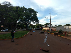 Jovem morre após bater moto em camionete no Portal de Dourados