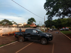 Jovem morre após bater moto em camionete no Portal de Dourados