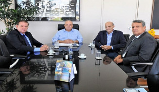 Secretários Eduardo Rocha e Flávio Brito também se reuniram com o governador do Distrito Federal, Ibaneis Rocha, e o vice, Paco Britto