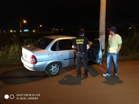 Professora de educação física morre depois de bater carro num poste em Dourados