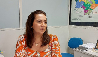 Coordenadora de Psicologia Educacional na Superintendência de Políticas Educacionais da Secretaria de Educação, Paola Lopes Evangelista; Foto: Juarez Júnior