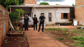 Homem é encontrado morto dentro de casa por amigo