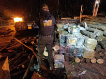 Foram localizados 119 fardos de maconha; Foto: Divulgação/DOF