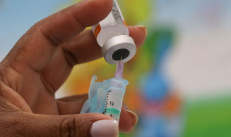 Imunizante deve ser aplicado quatro meses após segunda dose; Foto: Agência Brasil