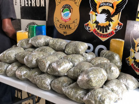 Homem é preso por policiais da Defron com 22 quilos de drogas
