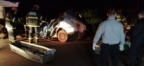 Cinco pessoas morreram após colisão entre carro e carreta em Dourados