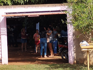 Vítima foi executada na frente do pai; Foto: Ligado Na Rua