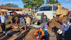 Acidente envolvendo 5 veículos deixa 2 feridos entre o trevo do DOF e da Bandeira; veja as fotos