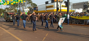 Cerca de 40 mil pessoas prestigiam desfile de 7 de Setembro em Dourados