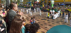 Cerca de 40 mil pessoas prestigiam desfile de 7 de Setembro em Dourados
