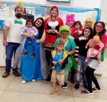 Funcionários da UPA recepcionam crianças com carinho e alegria