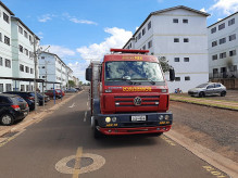 Corpo de Bombeiros durante atendimento no local. Foto: Renan Nucci | Jornal Midiamax