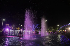 'Dourados Brilha' reúne 20 mil pessoas na noite de lançamento