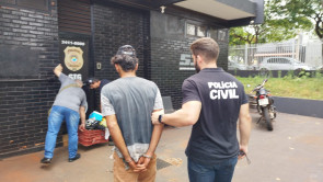 Após furto em loja de celular, trio é preso por furto, receptação e tráfico de drogas em Dourados
