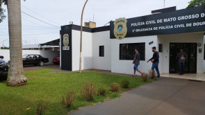 Homem é preso pelo SIG após atirar contra ex-namorada e seu atual em Dourados