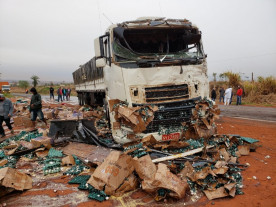Grave acidente deixa três pessoas feridas na BR-376
