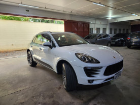 Dracco apreende dinheiro em espécie, veículos de luxo e documentos durante operação