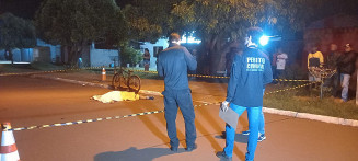 Adolescente foi assasinado em frente a uma lanchonete; Foto: Leandro Holsbach