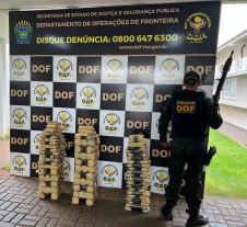 Baianos são presos com quase 100 quilos de maconha em Amambai