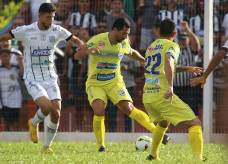 DAC teve domínio em boa parte do jogo, mas dois erros foram fatais para a derrota fora de casa; Foto: Franz Mendes