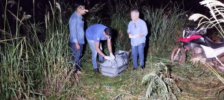 Vítima perdeu o controle da morto em uma curva; Foto: Leandro Holsbac