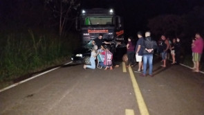 Colisão entre veículos mata adolescente de 17 anos em Dourados