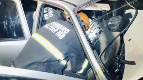 Acidente entre 2 veículos mata motoristas em Maracaju