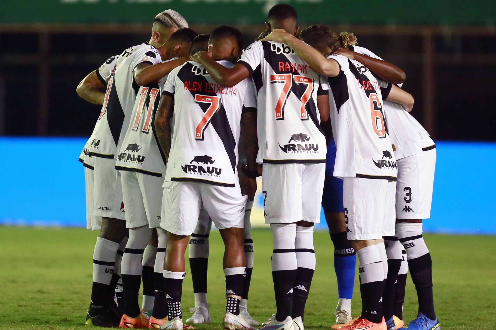 Vasco vence o Cuiabá na Arena Pantanal pelo Brasileirão