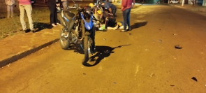 Homem fica gravemente ferido em batida envolvendo 2 motos em Dourados