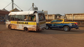 Homem é preso pela PMR com micro-ônibus escolar lotado de maconha na MS-379