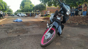 Mulher morre após colisão entre moto e carro em Douradina